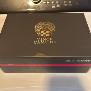 Vince Camuto Purple sling back heel 9.5 women’s